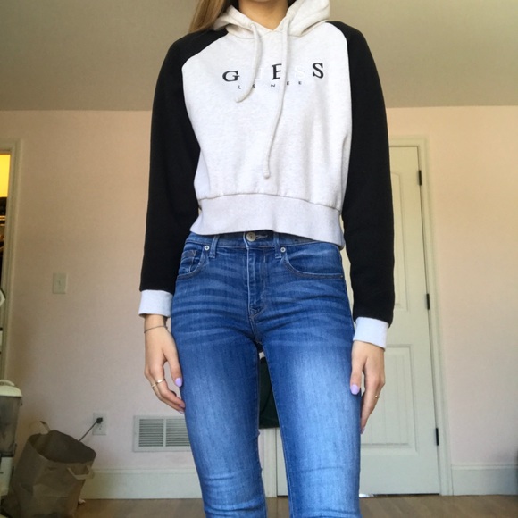 Guess Sweatshirt - Picture 2 of 2
